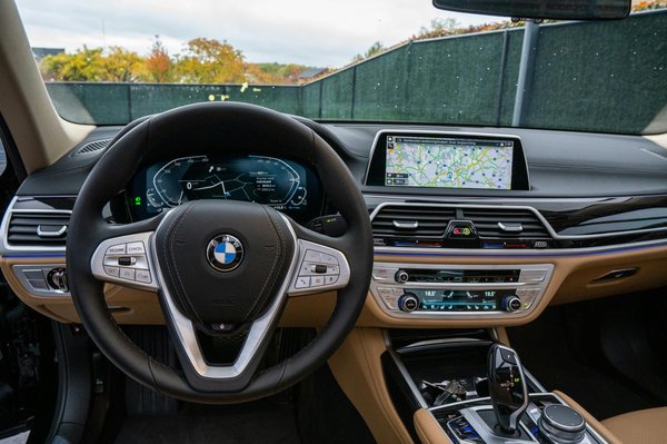 Développez vos compétences : le permis boîte auto en 13 heures